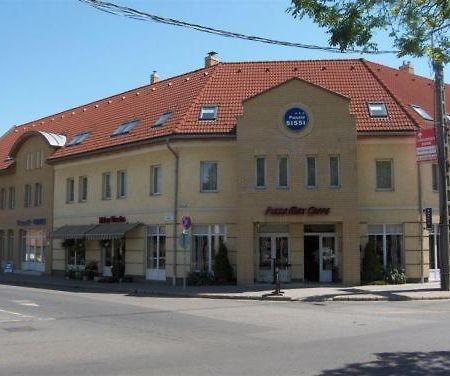 Panzio Sissi Hotel Gödöllő Kültér fotó